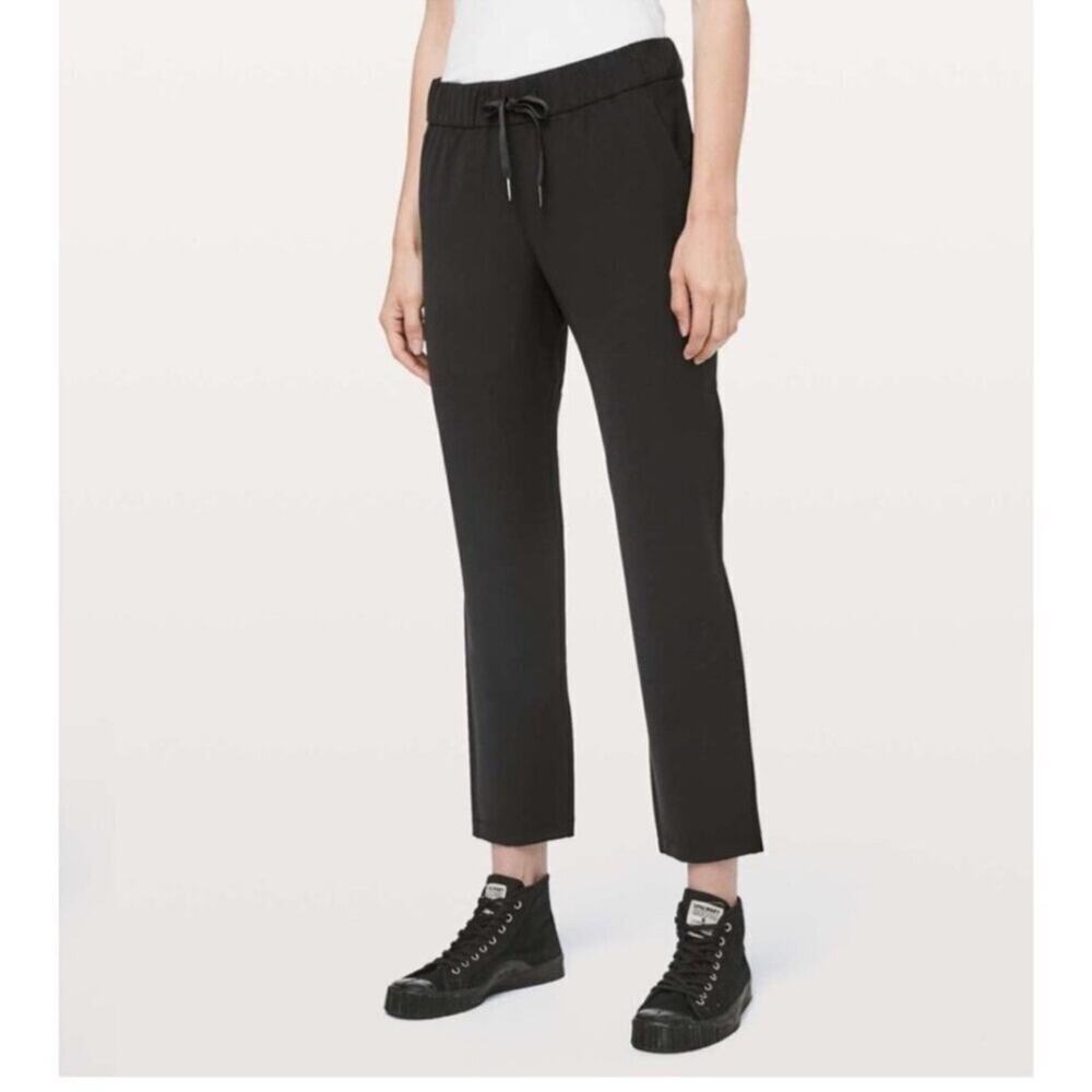 Lululemon On The Fly Pant Woven 27” Size 2